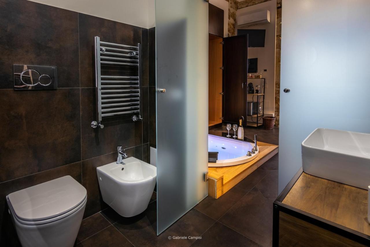Garibaldi Maison De Charme อาโวลา ภายนอก รูปภาพ