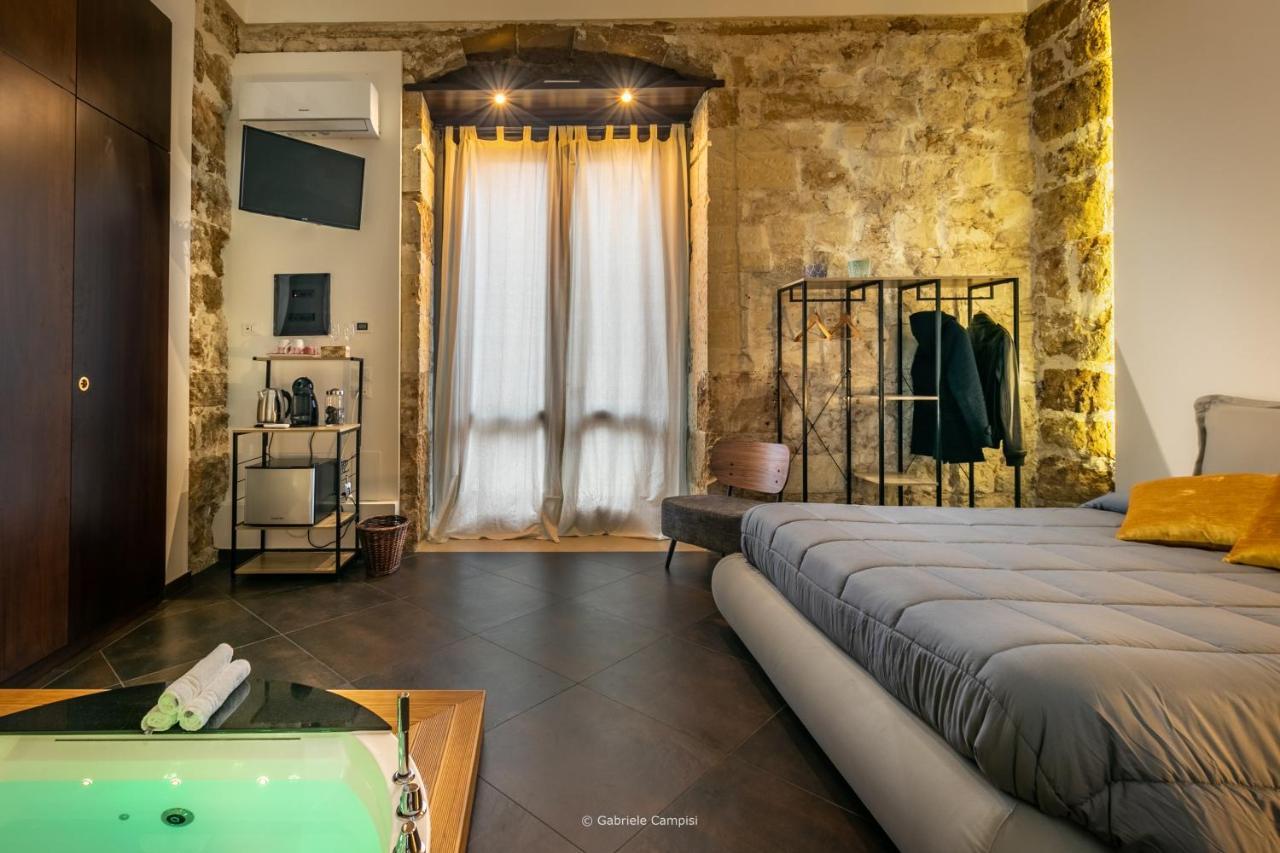 Garibaldi Maison De Charme อาโวลา ภายนอก รูปภาพ
